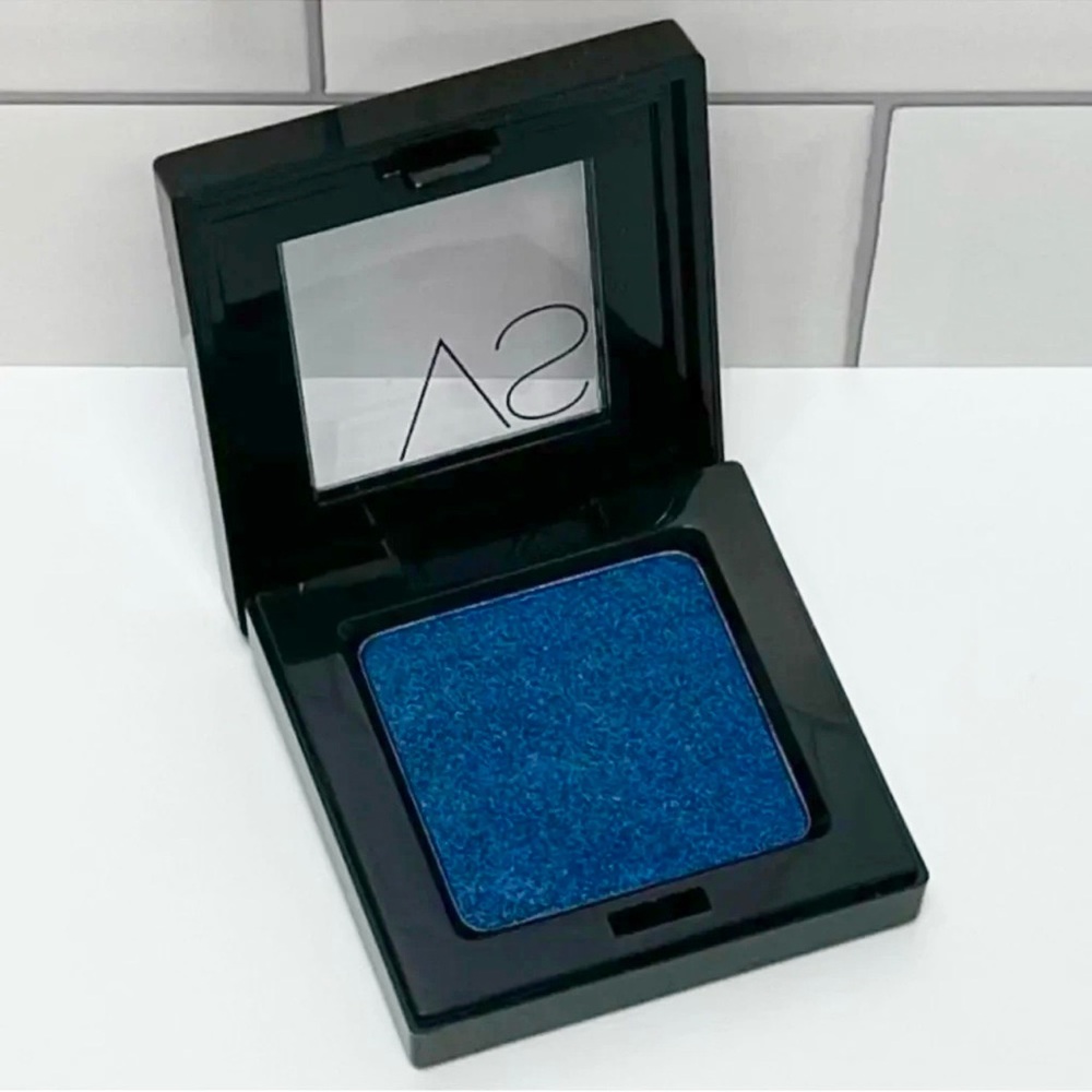 Victoria’s Secret Wanted Silky Eyeshadow